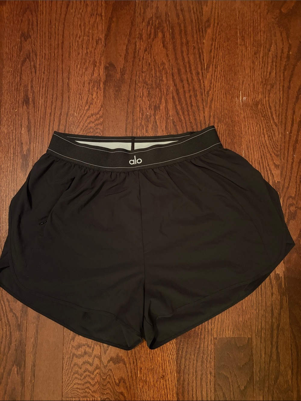 ALO Yoga Black Women's Match Point Short